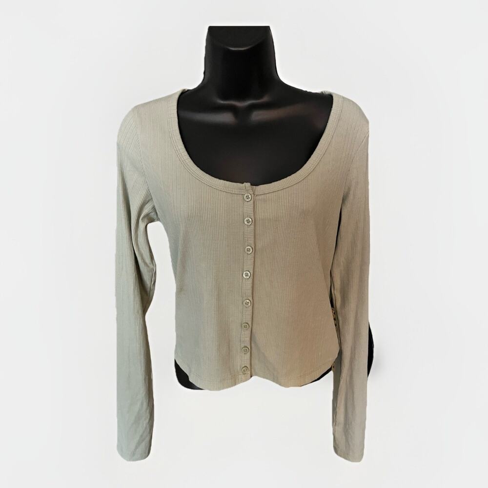 Hollister Medium Pale Green Women’s Ribbed Button Front Long Sleeve Shirt